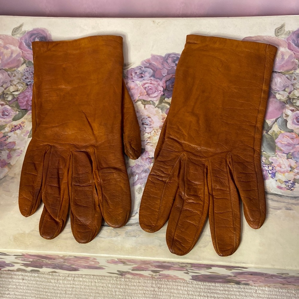 Antique Oberon ladies driving gloves size 6.5 brown